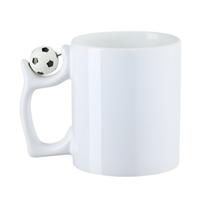 Rückseite der Fußball-Tasse mit originellem Henkel in Ballform