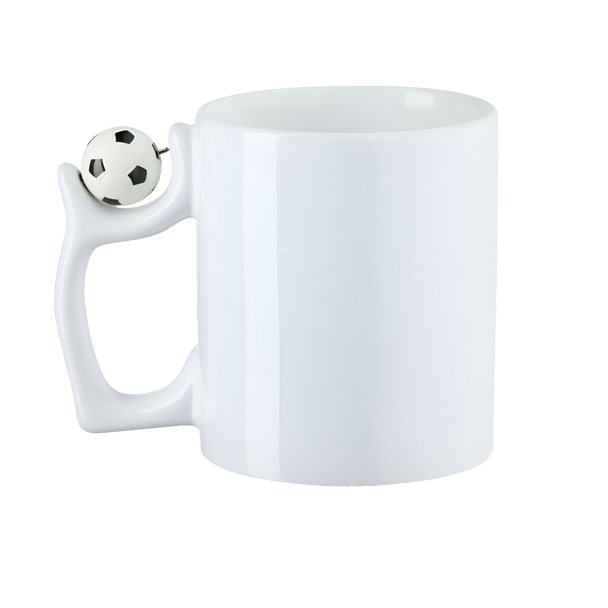 Rückseite der Fußball-Tasse mit originellem Henkel in Ballform