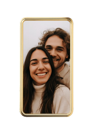 Goldenes Feuerzeug mit Foto von einem Paar – personalisiertes Geschenk